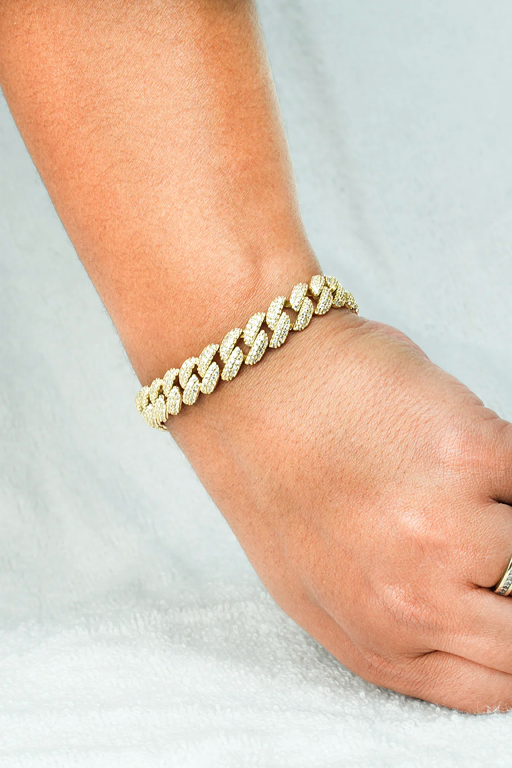 Elegant 10mm Cuban Curb Chain Bracelet Featuring CZ Pave Accents